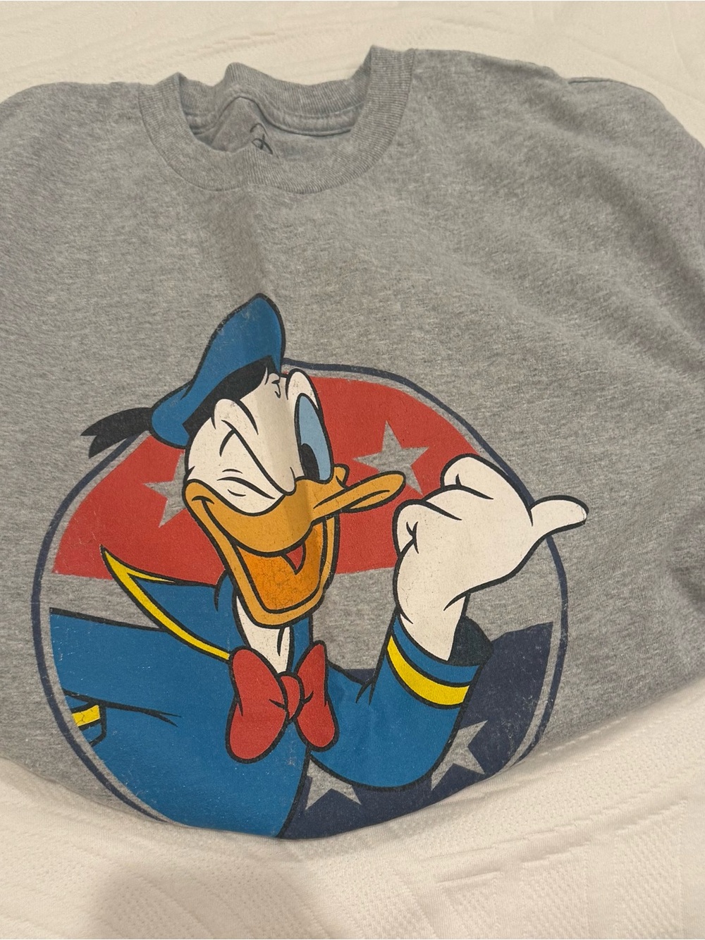 Classic Donald Duck Graphic Men's Gray T-Shirt Sz M